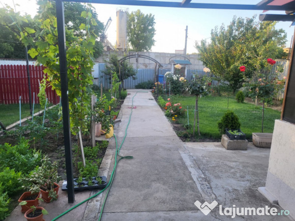 Casă + Hală Industrială + 1000 mp Teren in zona CET, Cons