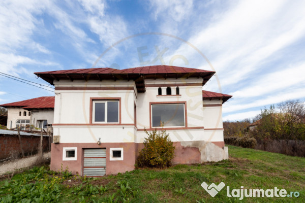 Casa la tara cu teren generos in zona Calinesti-Ciocanesti -