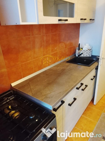 Apartament 2 camere decomandat in Podul de Fier