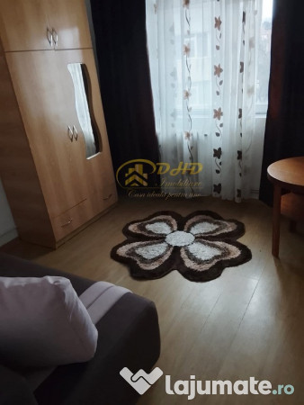 Apartament 2 camere decomandat in Podul de Fier