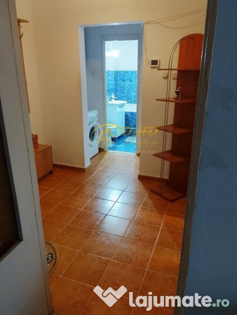 Apartament 2 camere decomandat in Podul de Fier