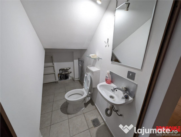 Vila in oras - apartament 3 camere - curte