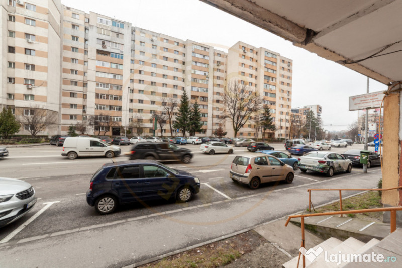 Spatiu Comercial 50 mp, Trafic Intens Auto si Pietonal, Vad 