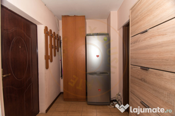 Apartament 3 camere Prundu - decomandat 