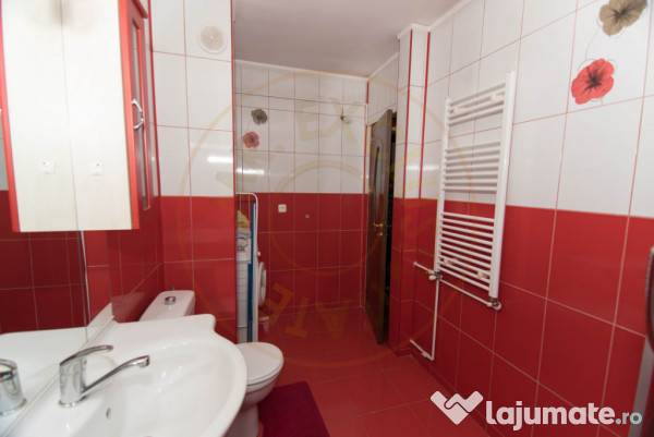 Apartament 3 camere Prundu - decomandat 