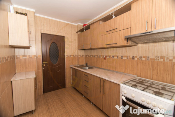 Apartament 3 camere Prundu - decomandat 