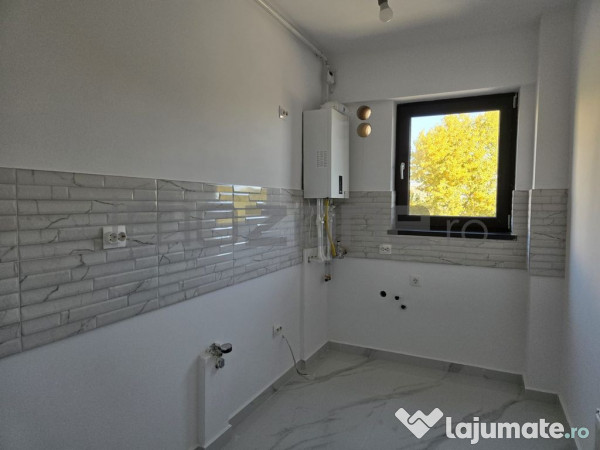 2 camere SPATIOS, 64 mp, METROU LANGA BLOC, FINISAT MODER... 