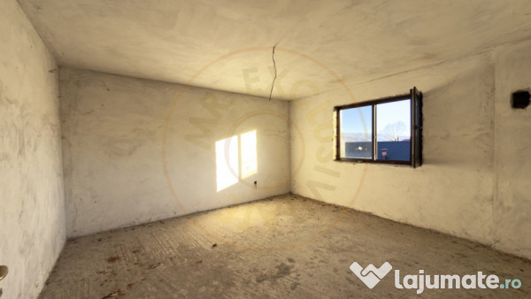 Casa generoasa cu teren de 1186 mp intravilan-Retevoiesti -P 