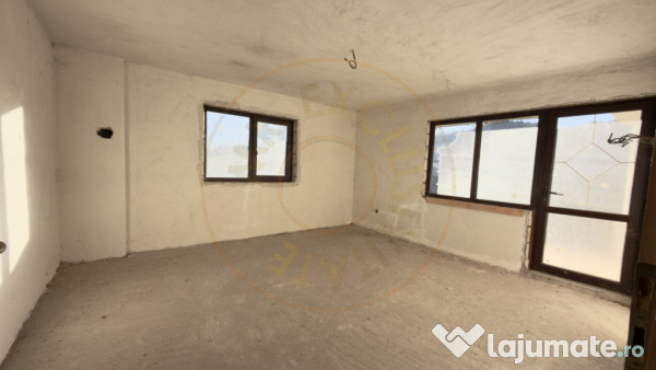 Casa generoasa cu teren de 1186 mp intravilan-Retevoiesti -P 