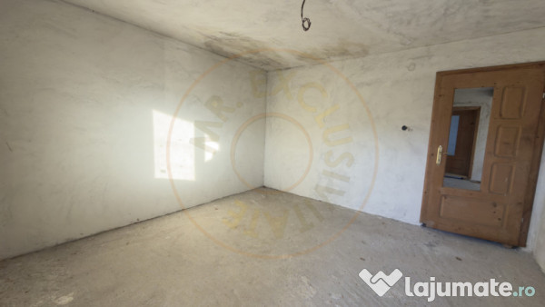 Casa generoasa cu teren de 1186 mp intravilan-Retevoiesti -P 