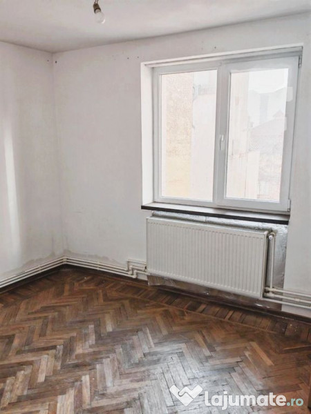 APARTAMENT 3 CAMERE DECOMANDAT ZONA PENINSULA/ PIATA OVIDIU 