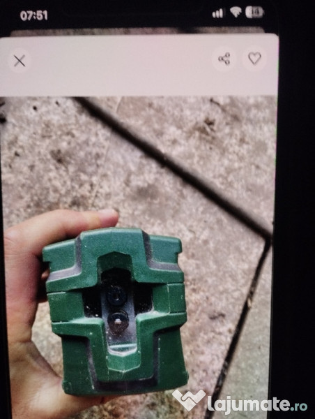 Laser Bosch cu dungi rosii