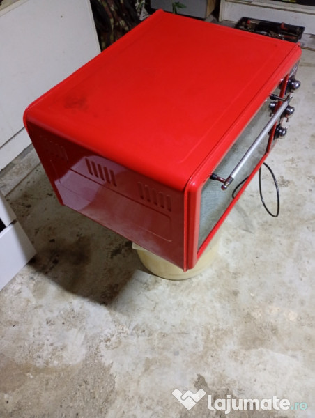 Cuptor electric de 1500W 