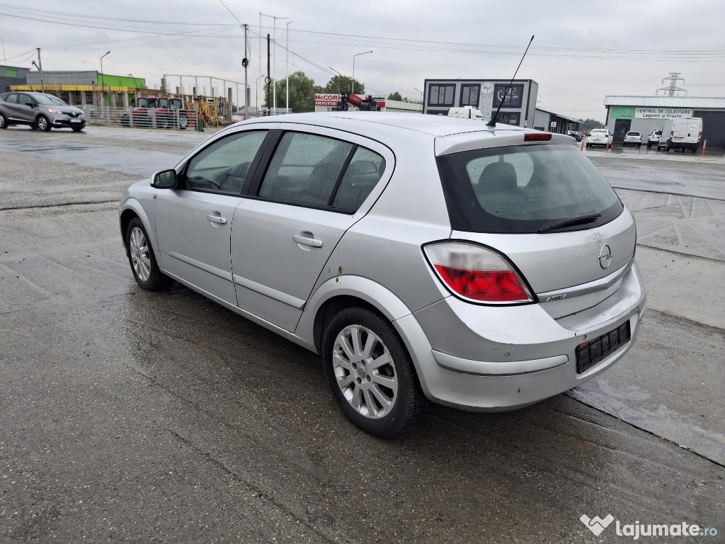 Dezmembrez Opel Astra H 1.4 16V LJ2 cutie viteze manuala 5 trepte M24