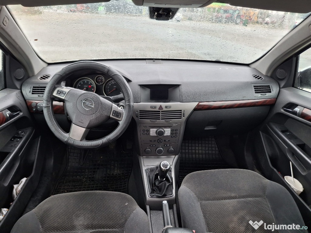 Dezmembrez Opel Astra H 1.4 16V LJ2 cutie viteze manuala 5 trepte M24