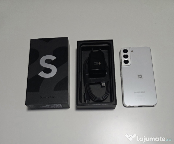 Samsung Galaxy S22 128GB 8GB RAM 