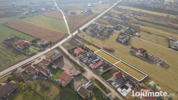 Două Loturi Alăturate de 500 mp Disponibile în Bod, St... 