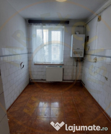Apartament 3 camere Calea Bucuresti