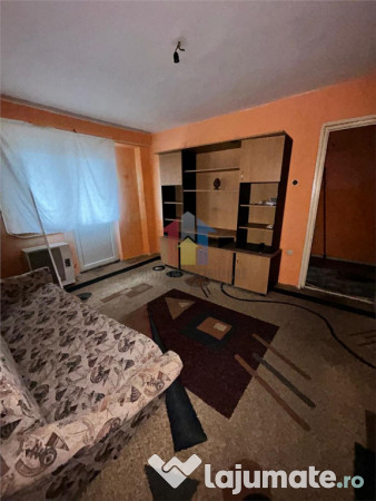 LIBER 2 camere, etaj intermediar, bloc cu lift, Viziru 3 