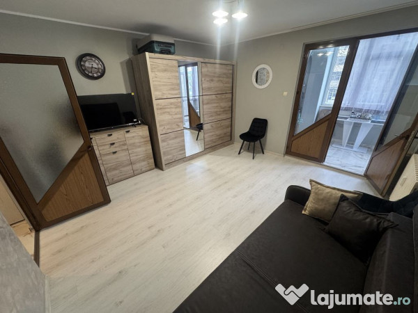 Garsonieră / Studio zona Far