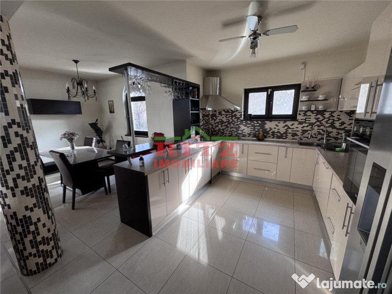 Vila garaj, zona Palatul de Justitie!