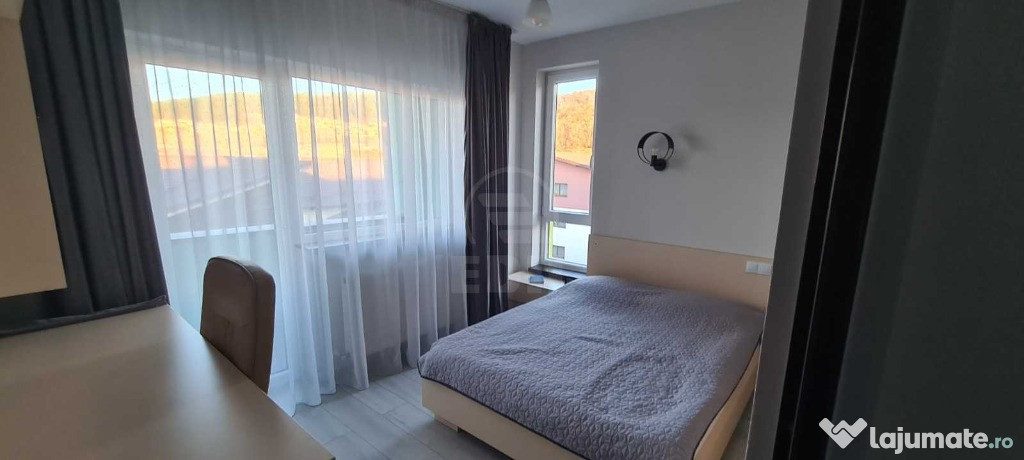 Apartament 3 camere semidecomandat zona Sub Cetate COMISION 0