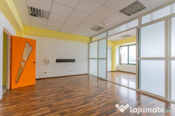 Închiriere spațiu birouri Patria: 194 mp total cu opți...