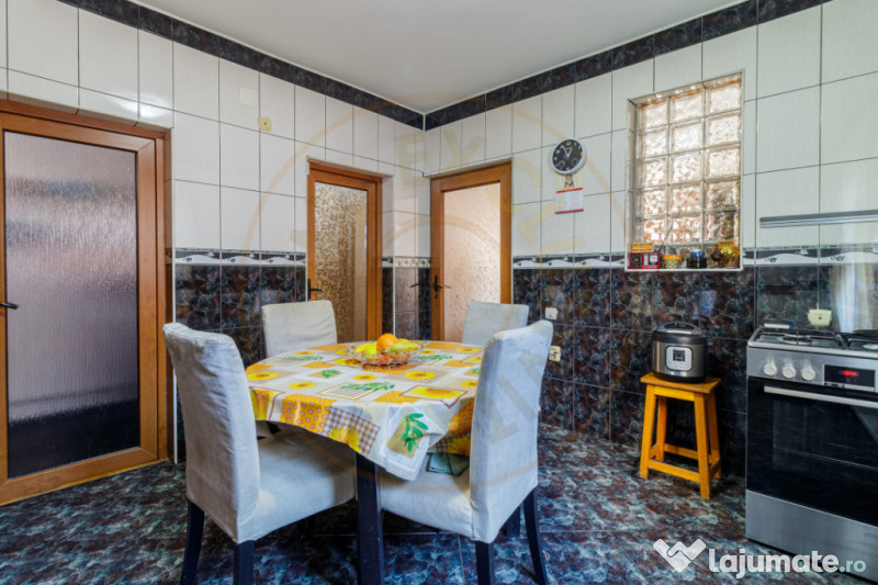 Casa Voluntari 177mp, curte, gata de mutat