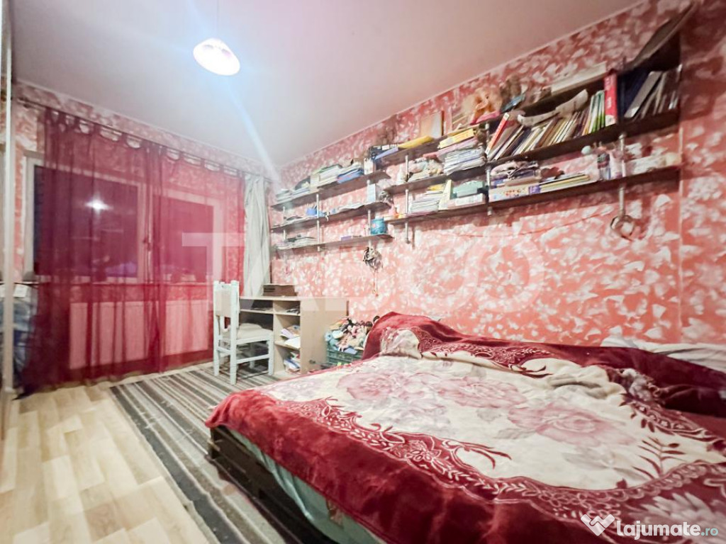 De vanzare apartartament cu 3 camere la demisol inalt cu par