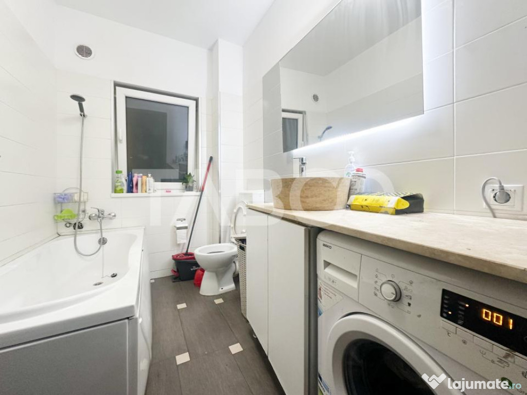 De vanzare apartartament cu 3 camere la demisol inalt cu par