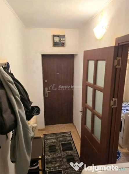 Piata Salajan, garsoniera parter bloc, intrare separata !