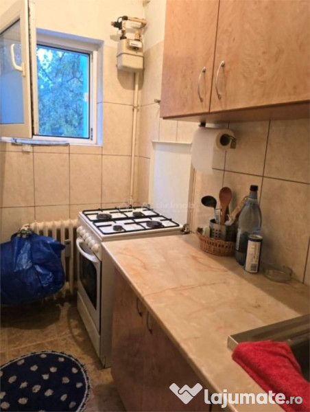 Piata Salajan, garsoniera parter bloc, intrare separata !