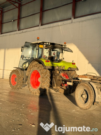 Tractor Claas ARION 