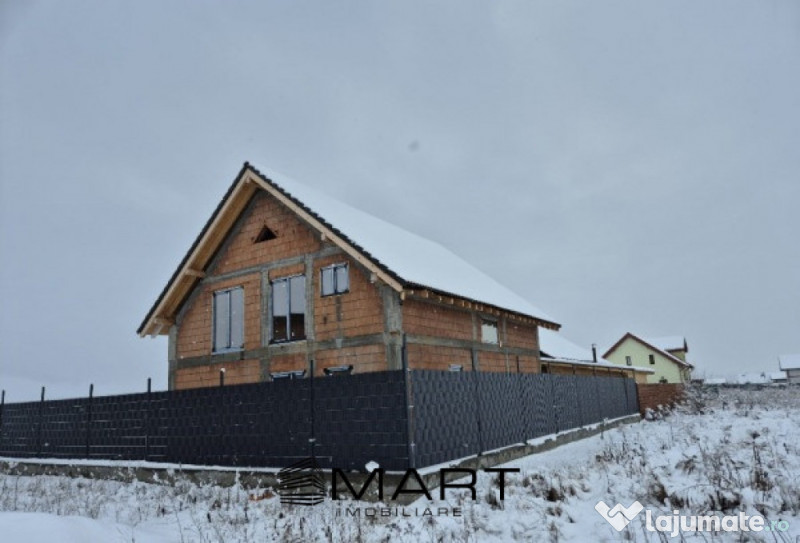 Casă la Roșu | Proiect Finalizabil Premium