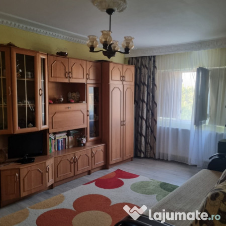 APARTAMENT DE VANZARE CU 2 CAMERE 