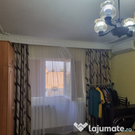 APARTAMENT DE VANZARE CU 2 CAMERE 