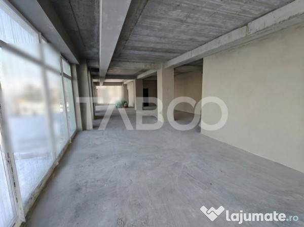 Spatiu Comercial de inchiriat cu 8 locuri de parcare - Vitri