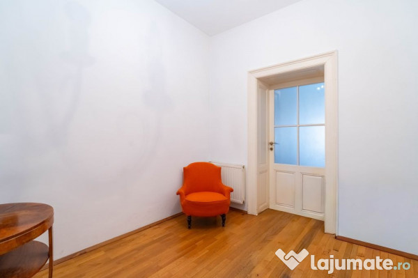 Apartament central la casă, spațios, ideal pentru famil... 