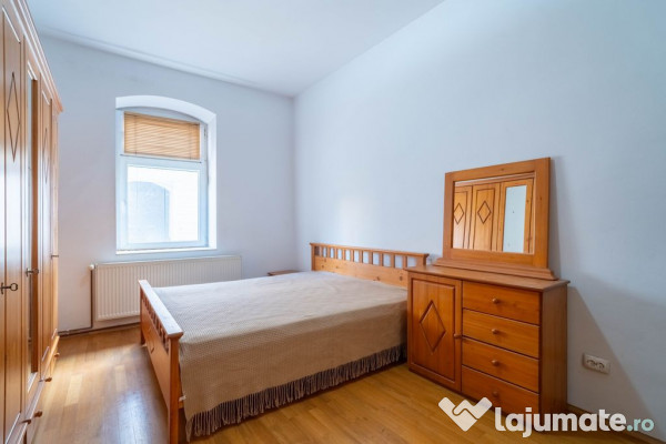 Apartament central la casă, spațios, ideal pentru famil... 