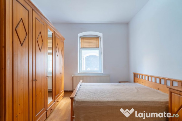 Apartament central la casă, spațios, ideal pentru famil... 