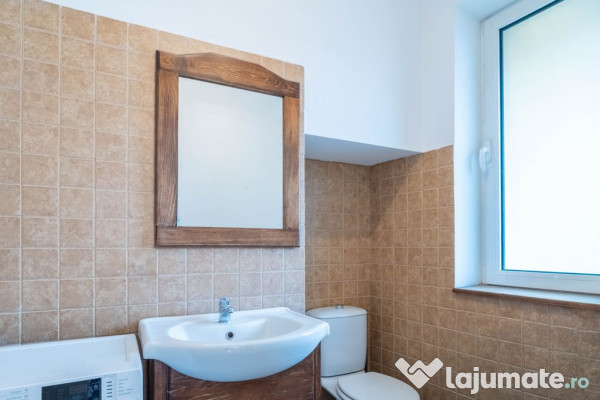 Apartament central la casă, spațios, ideal pentru famil... 