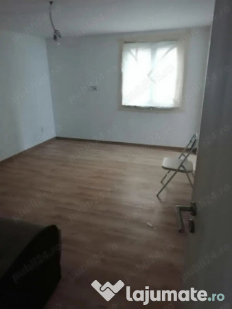 CASA 7 CAMERE , SUPRAFATA TOTALA 180 MP , TEREREN 600 MP 