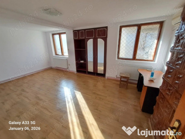 CASA 7 CAMERE , SUPRAFATA TOTALA 180 MP , TEREREN 600 MP 