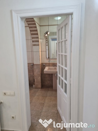 Spatiu generos ptr. salon,birou,after school,cabinet etc.Alunisului 