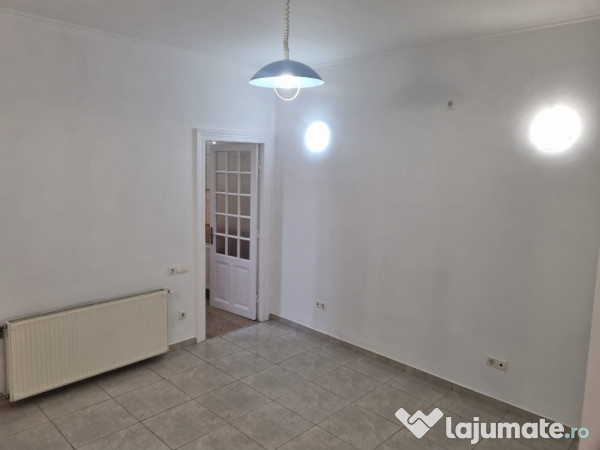 Spatiu generos ptr. salon,birou,after school,cabinet etc.Alunisului 