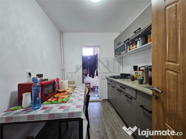 Apartament 2 camere renovat zona Canta