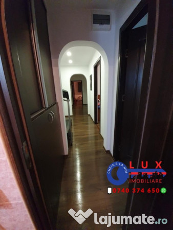 ID 624 Apartament 3 camere DE INCHIRIAT