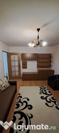 Inchiriez apartament 2 camere Sibiu cartier Strand