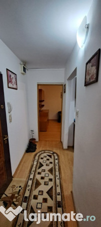 Inchiriez apartament 2 camere Sibiu cartier Strand