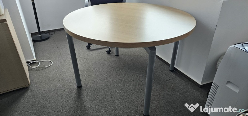 Masa birou rotunda Mobexpert diametru 120 cm 700 lei Prețul e negociab 